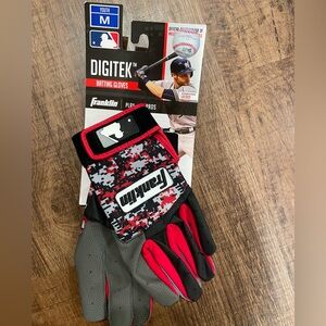 NWT!! Youth Franklin baseball gloves sz M